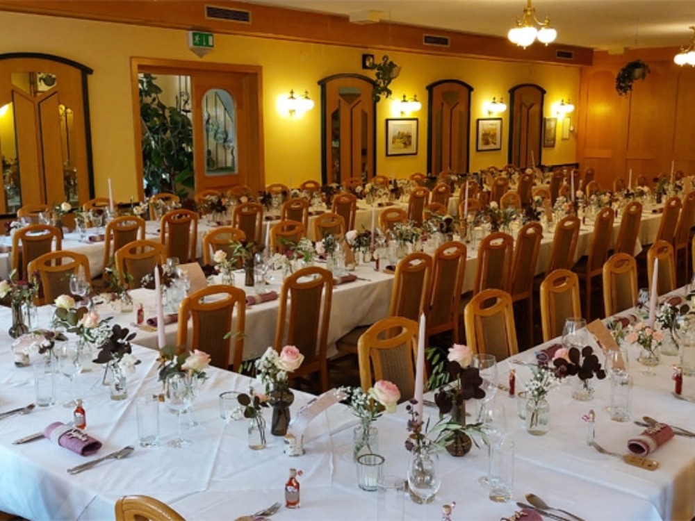 Hochzeitfeier Saal